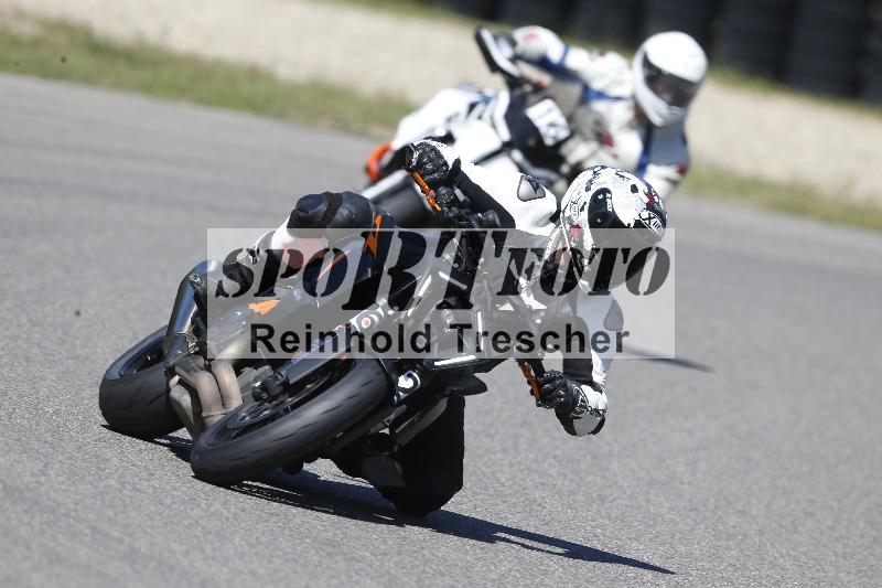 /Archiv-2025/48 25.08.2025 Cornu Master School ADR/rot-rouge/16